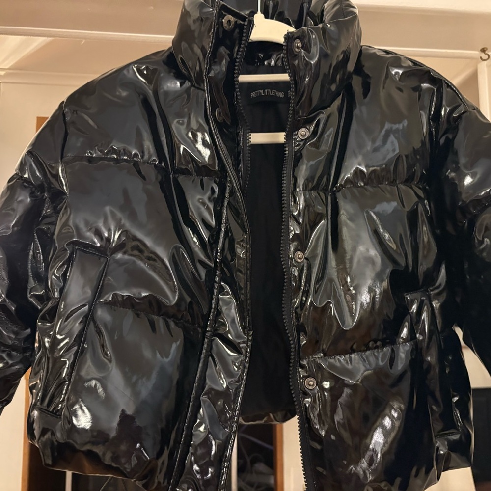 PrettyLittleThing Glossy Black Puffer Coat